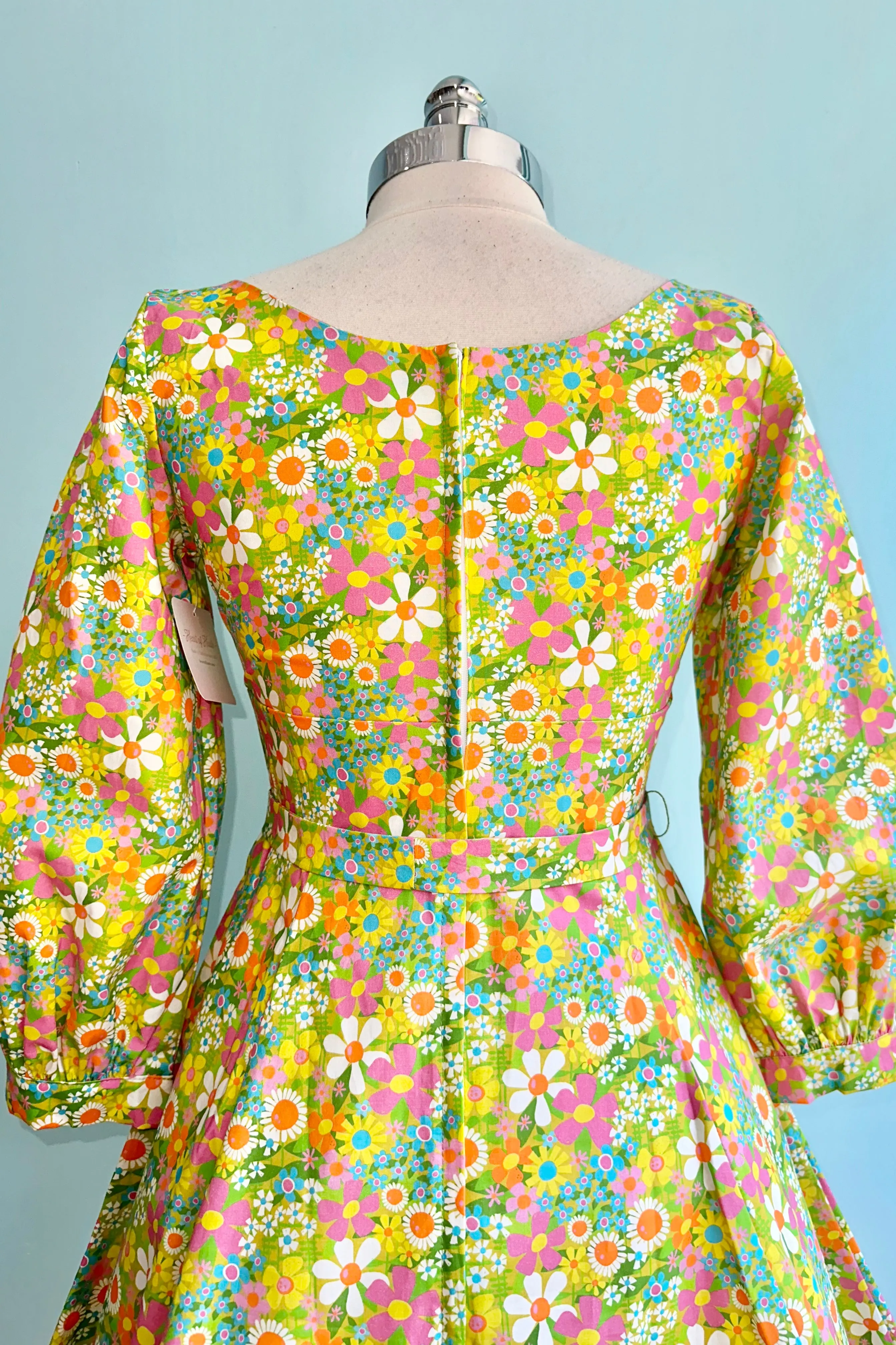 60’s Mod Floral Jeanette Dress by Heart of Haute