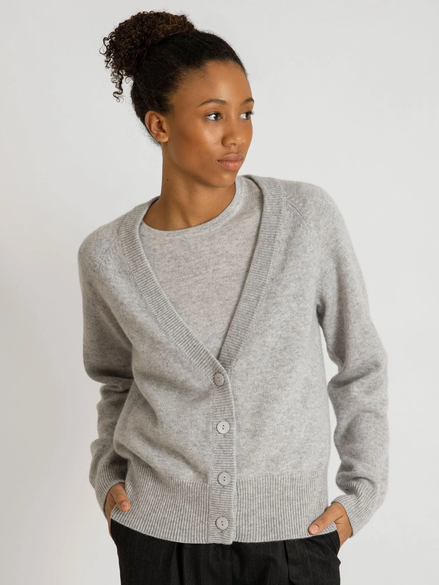 Cashmere cardigan "Eir" - light grey