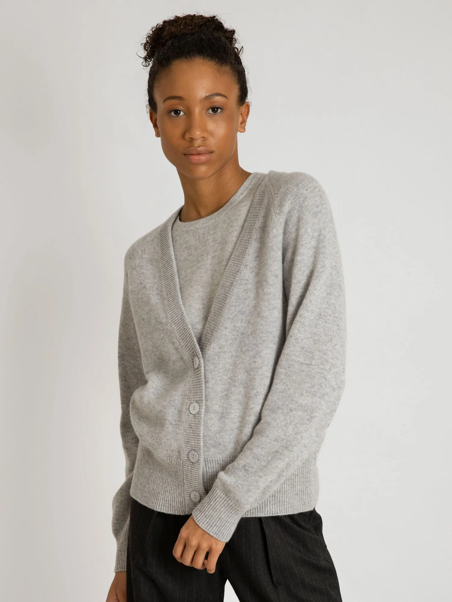 Cashmere cardigan "Eir" - light grey