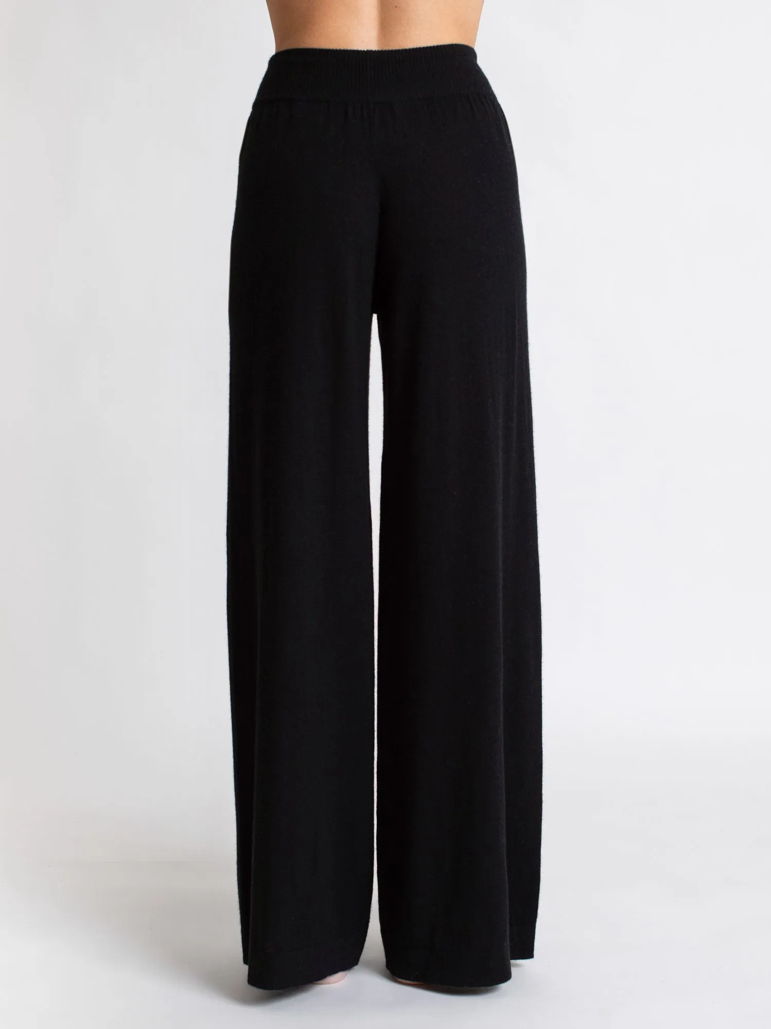 Cashmere pants "Air pants" - black