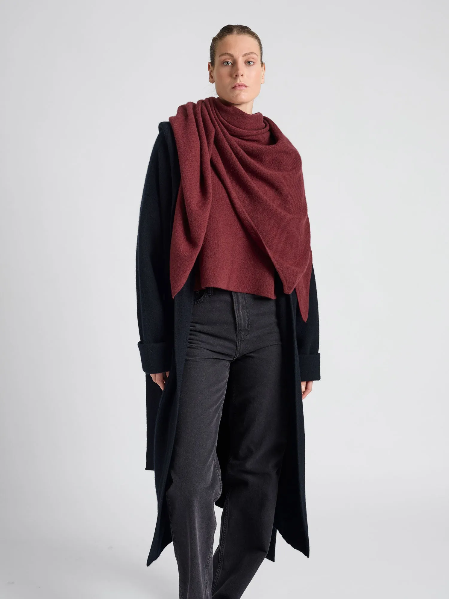 Cashmere scarf "Triangle" - Bordeaux