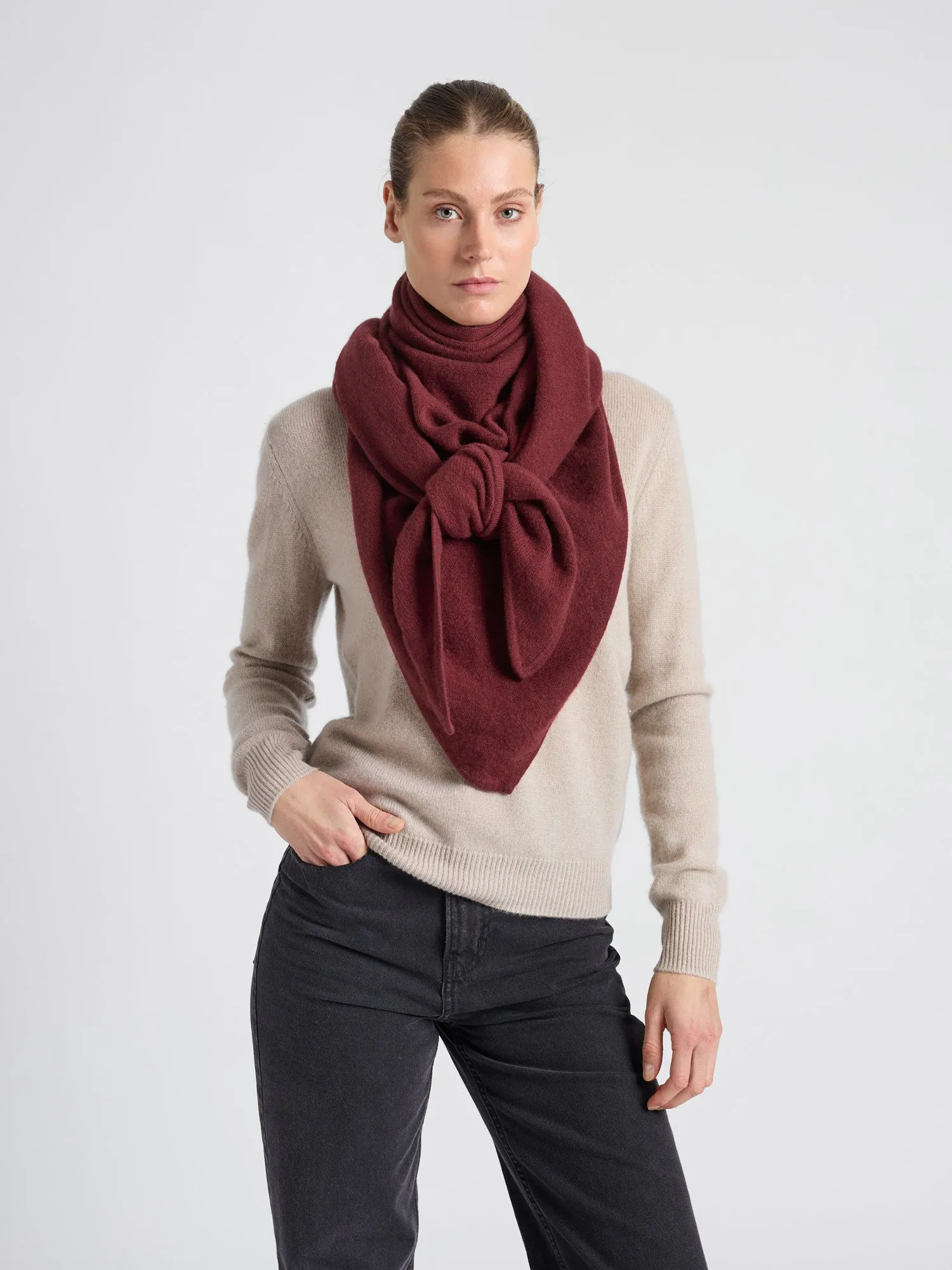 Cashmere scarf "Triangle" - Bordeaux