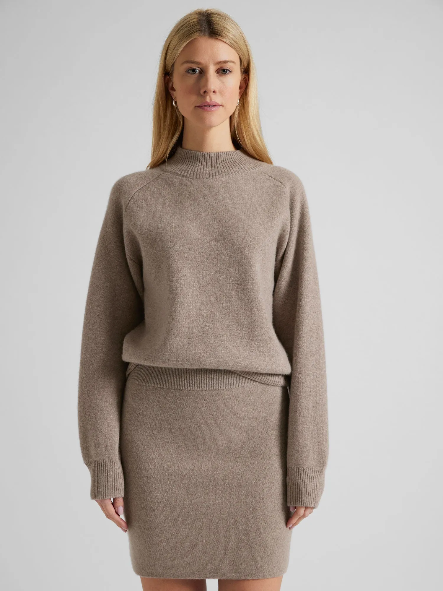 Cashmere skirt "Olava" - toast