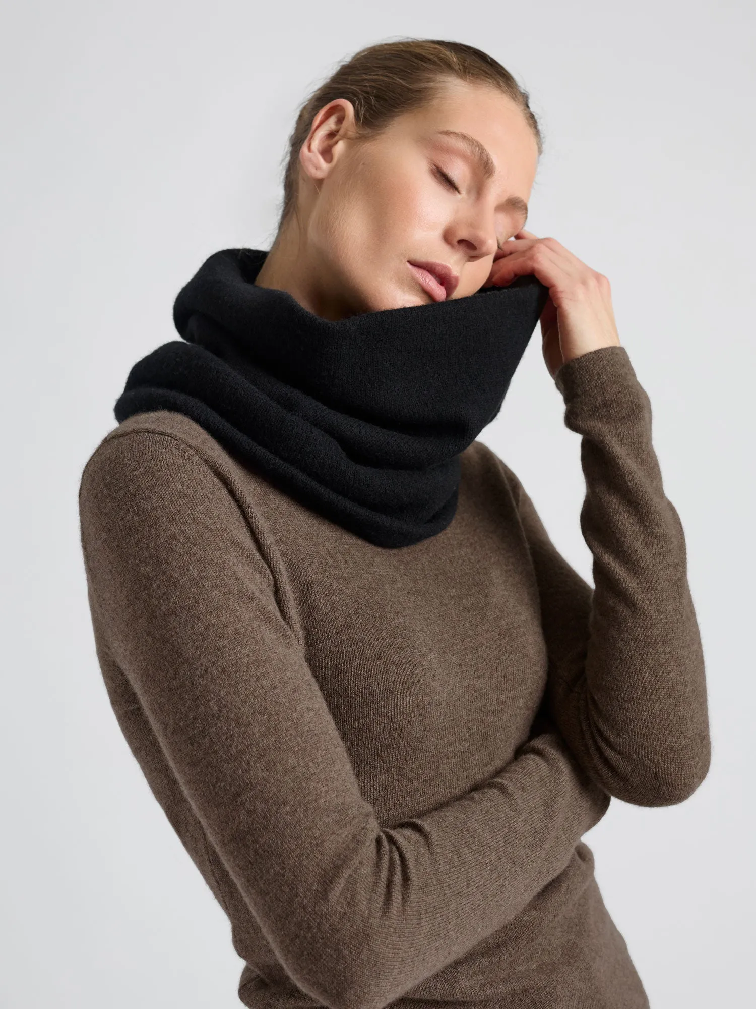 Cashmere snood "Eydis" - Black