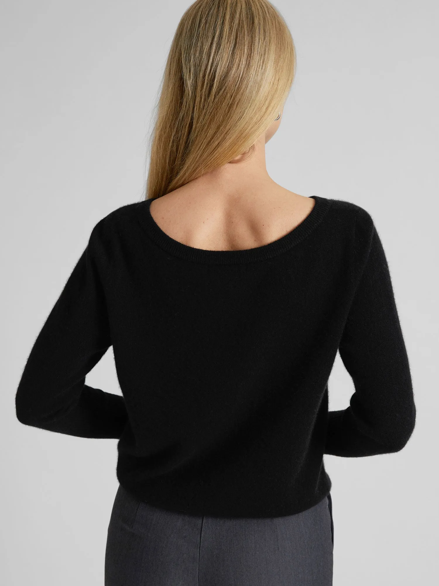 Cashmere sweater "Asta" - black