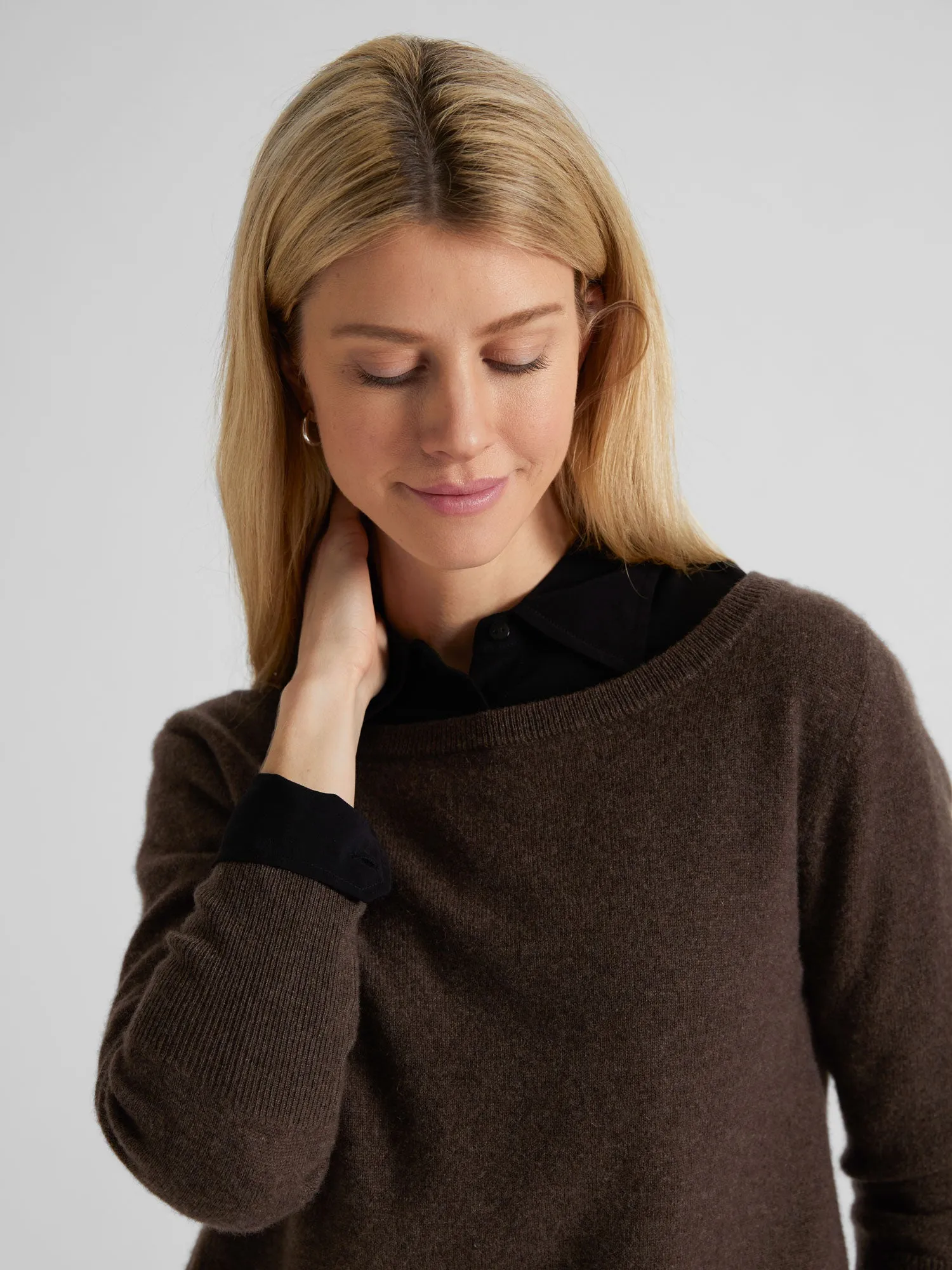 Cashmere sweater "Asta" - dark brown