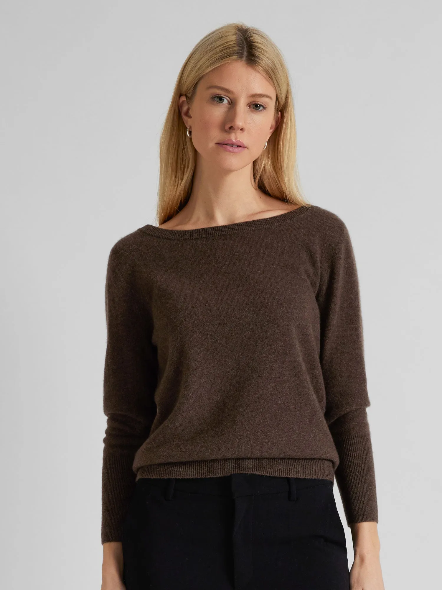 Cashmere sweater "Asta" - dark brown