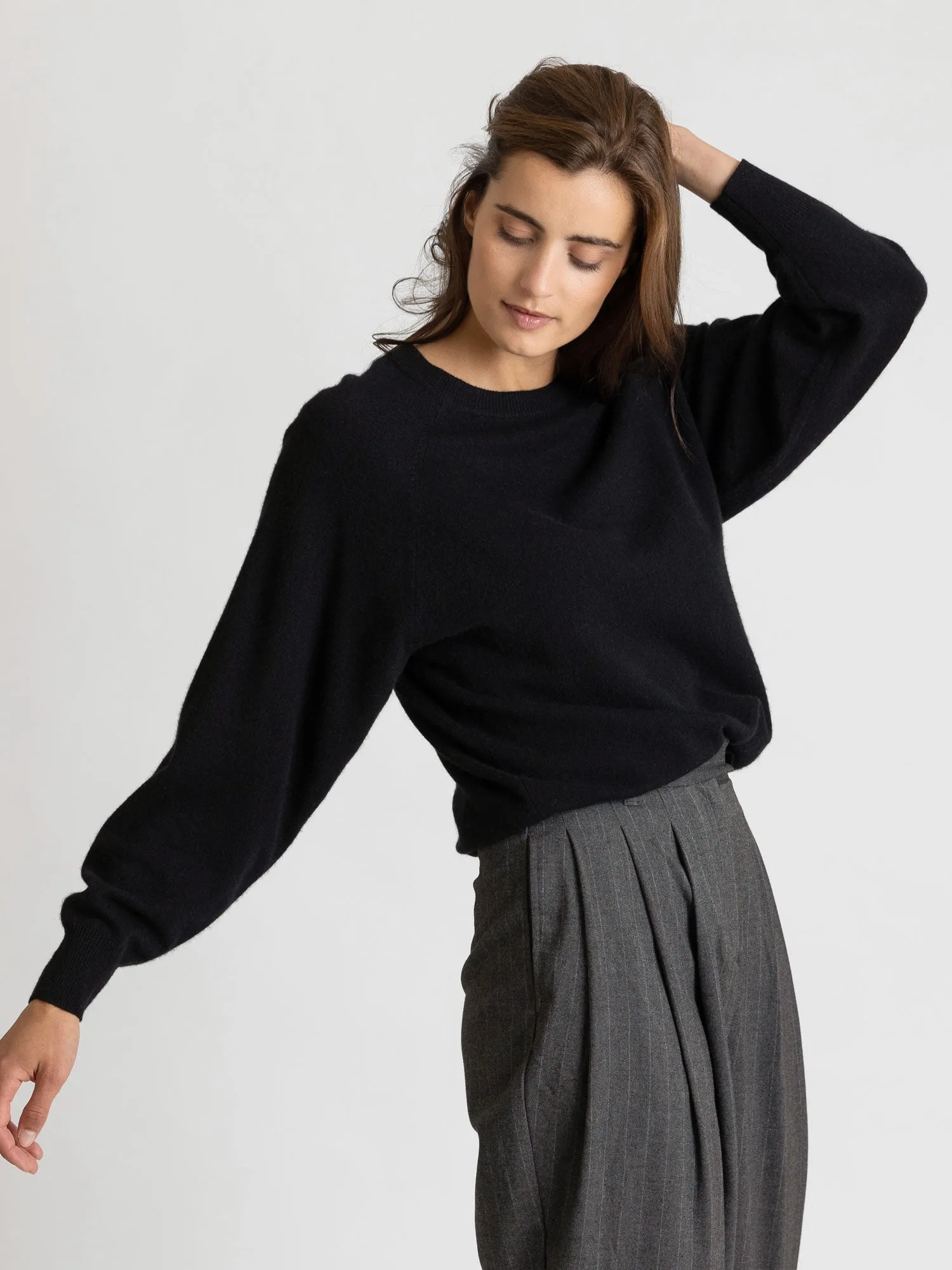 Cashmere sweater "Embla" - black