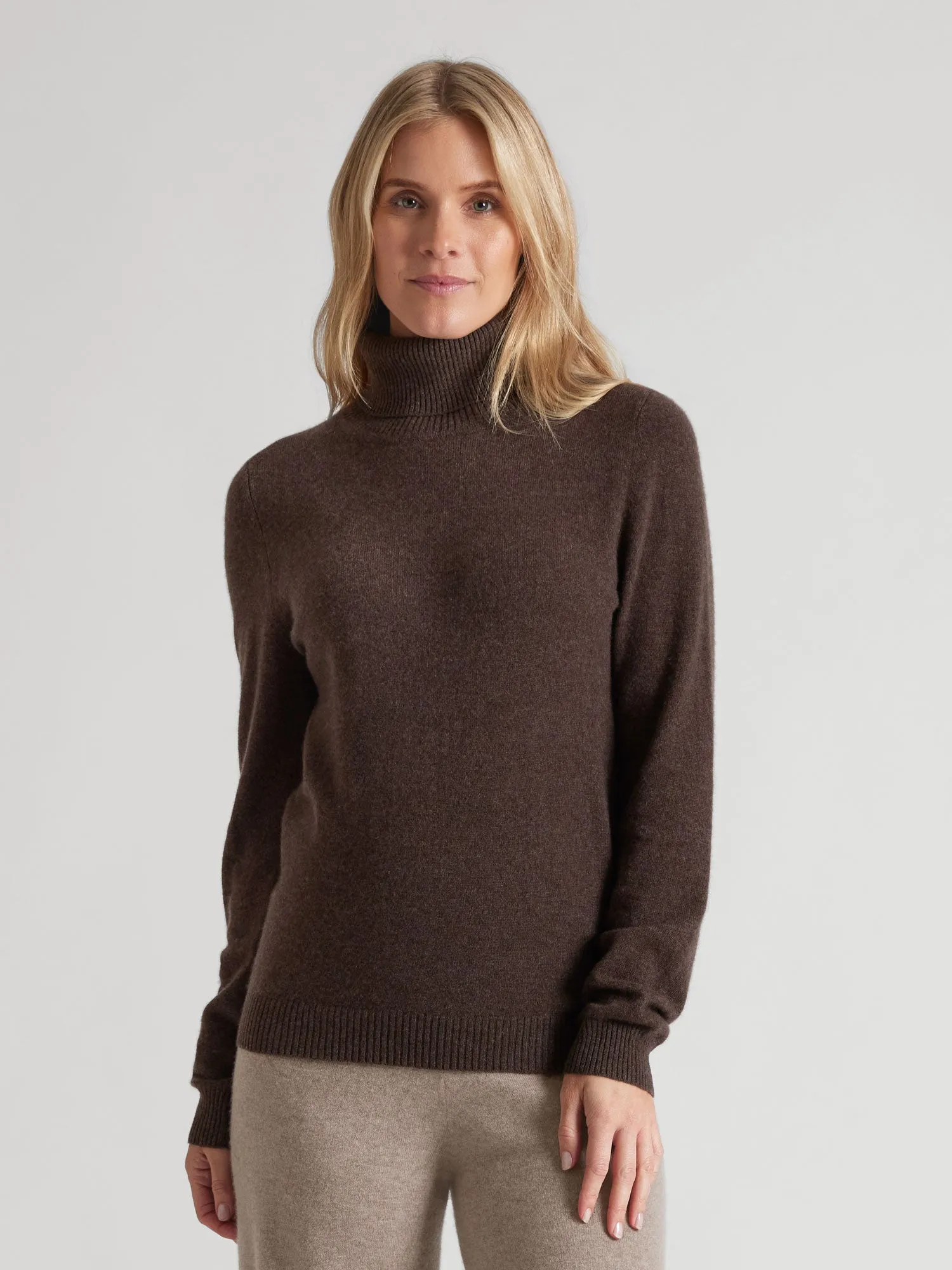 Cashmere sweater "Hedda" - dark brown