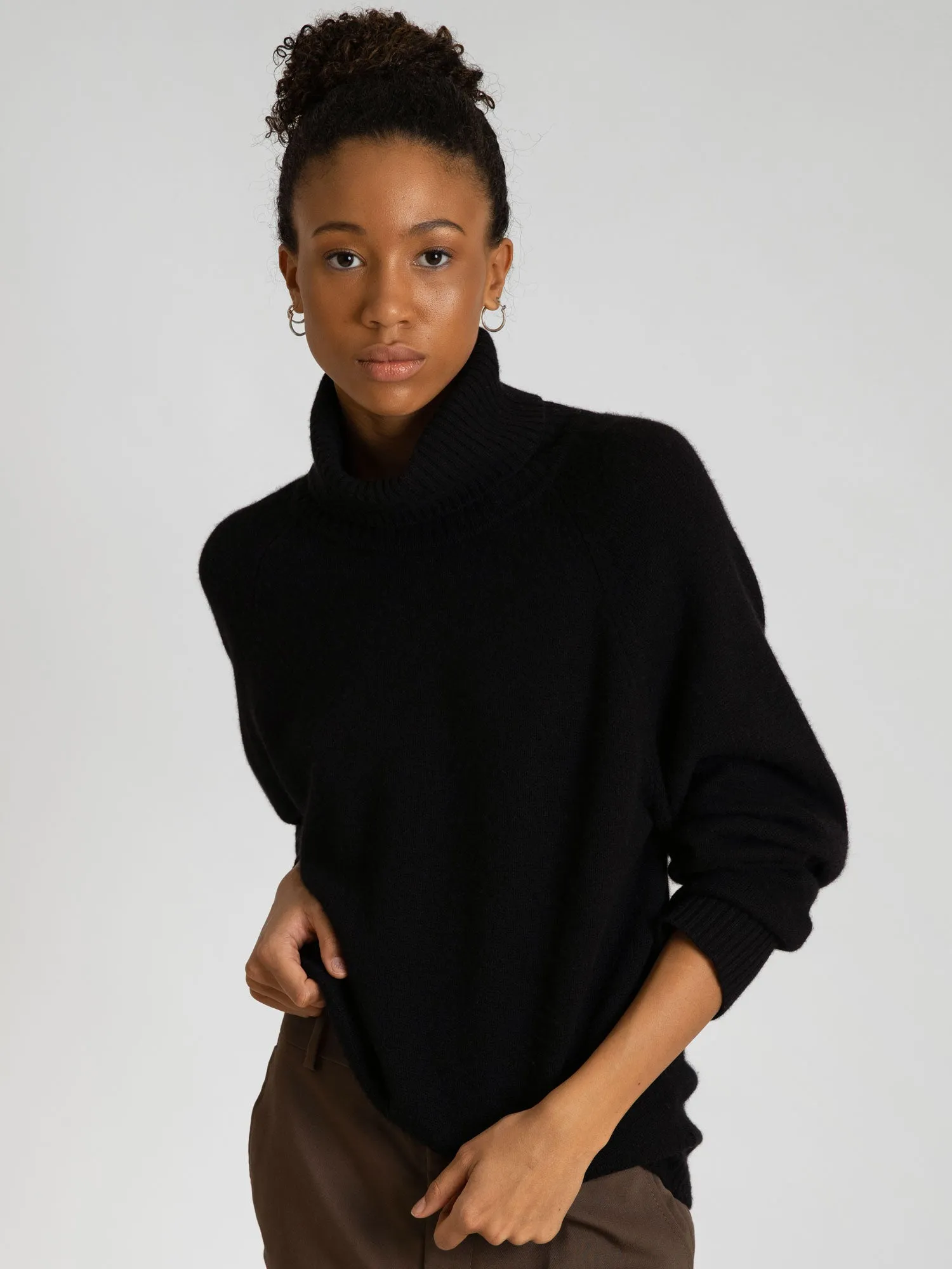 Cashmere sweater "Milano" - black