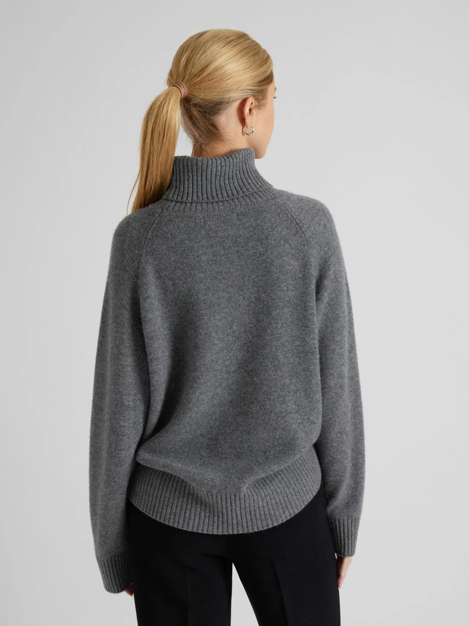 Cashmere sweater "Milano" - dark grey