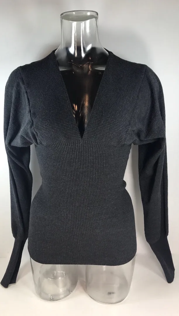 DOLCE & GABBANA Gray Wool Long Sleeve V-neck Sweater Size 38