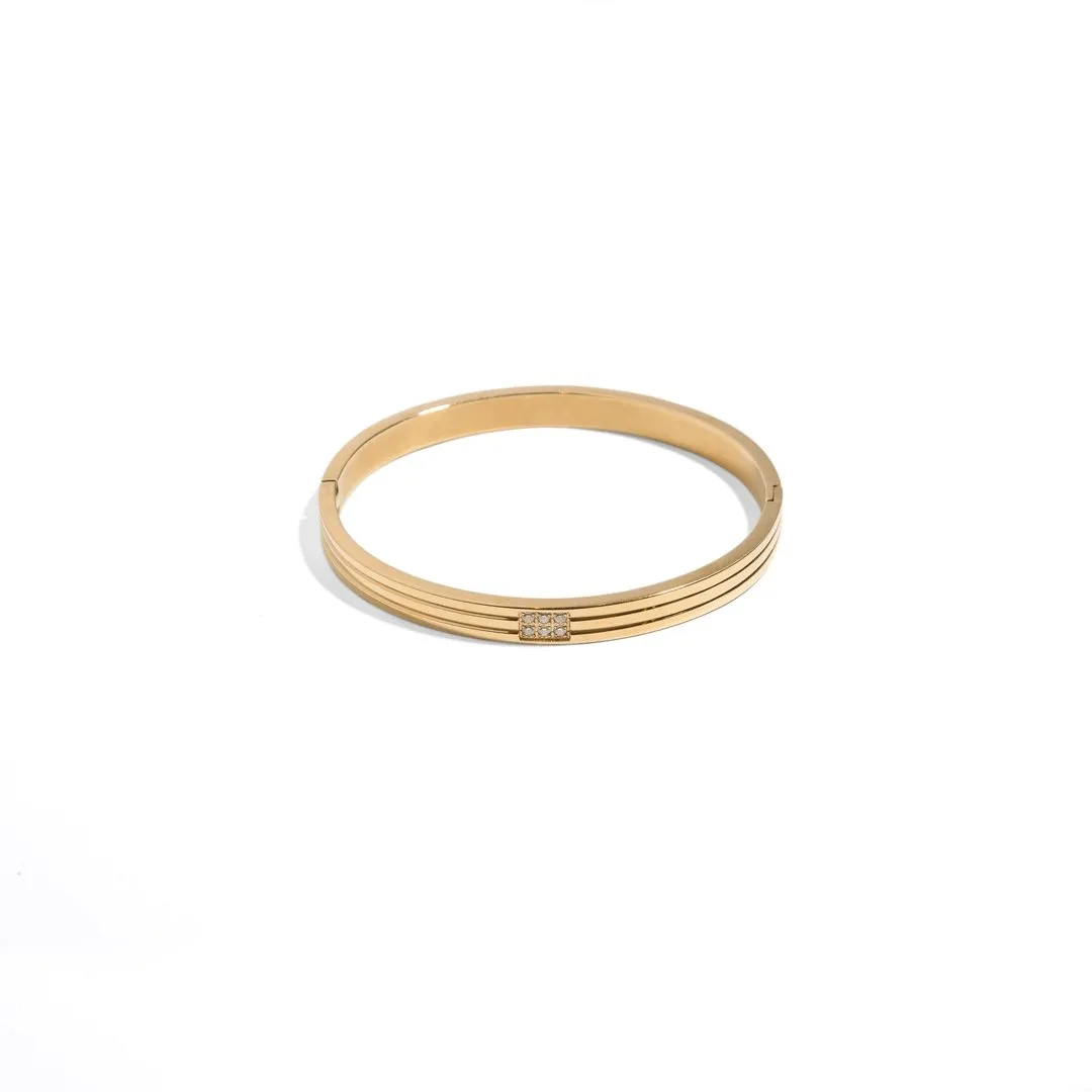 ESSENTIAL TRI LINE GOLDEN BRACELET