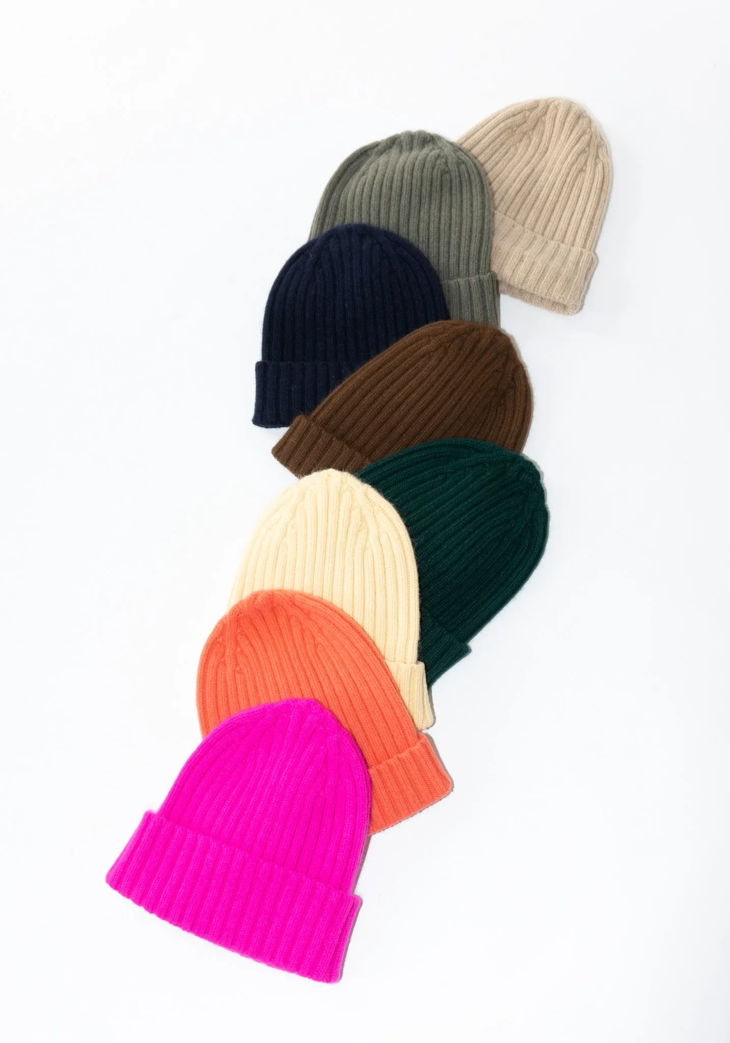 Le Grand Beanie in Poppy Pink