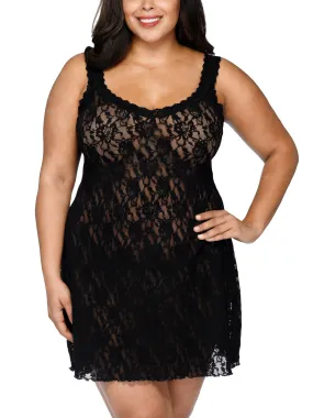 Plus Size Signature Lace V-Neck Chemise Black