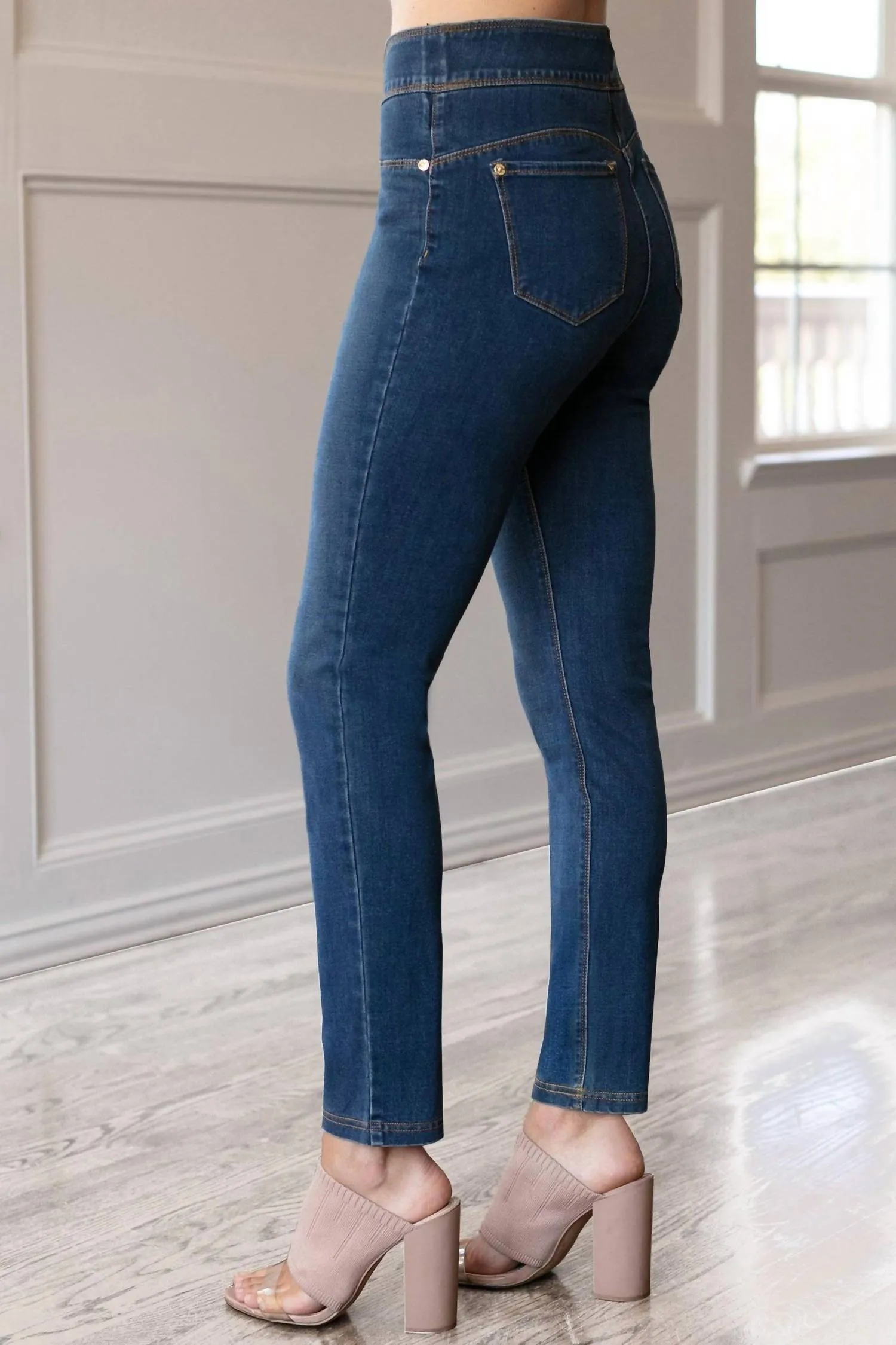 "Ultra" Pull-On Ankle Jegging in Medium Indigo