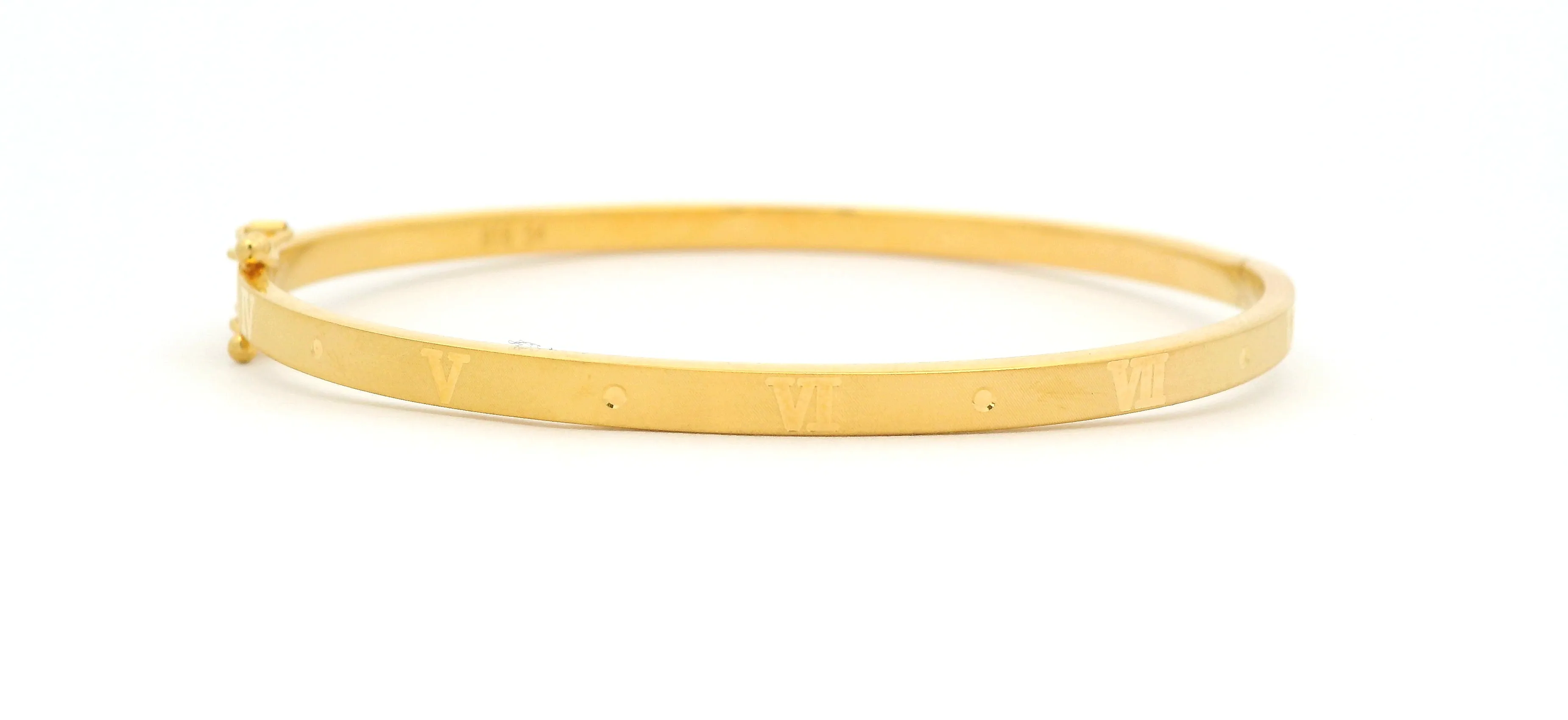 TAKA Jewellery 916 Gold Bangle