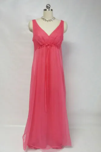 *VINTAGE VANITY FAIR DOUBLE NYLON LACE FLOATING HOLLYWOOD STYLE NIGHTGOWN IN CALYPSO